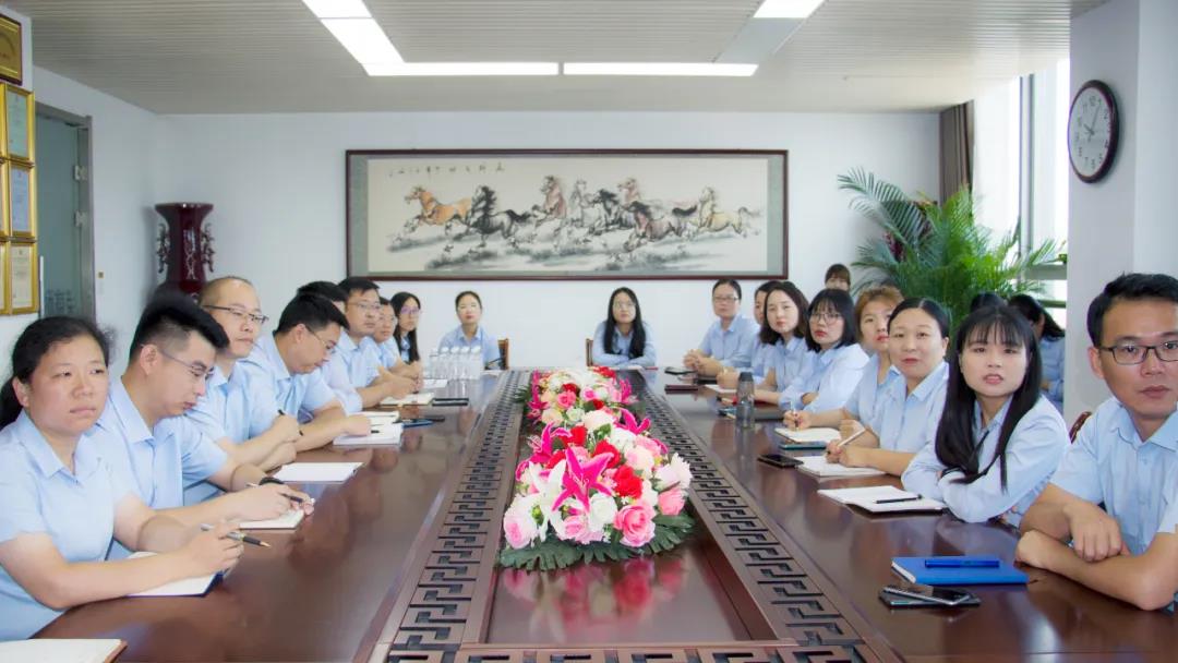 內(nèi)強素質(zhì) 外塑形象 | 榮盛科技集團組織開展商務禮儀培訓
